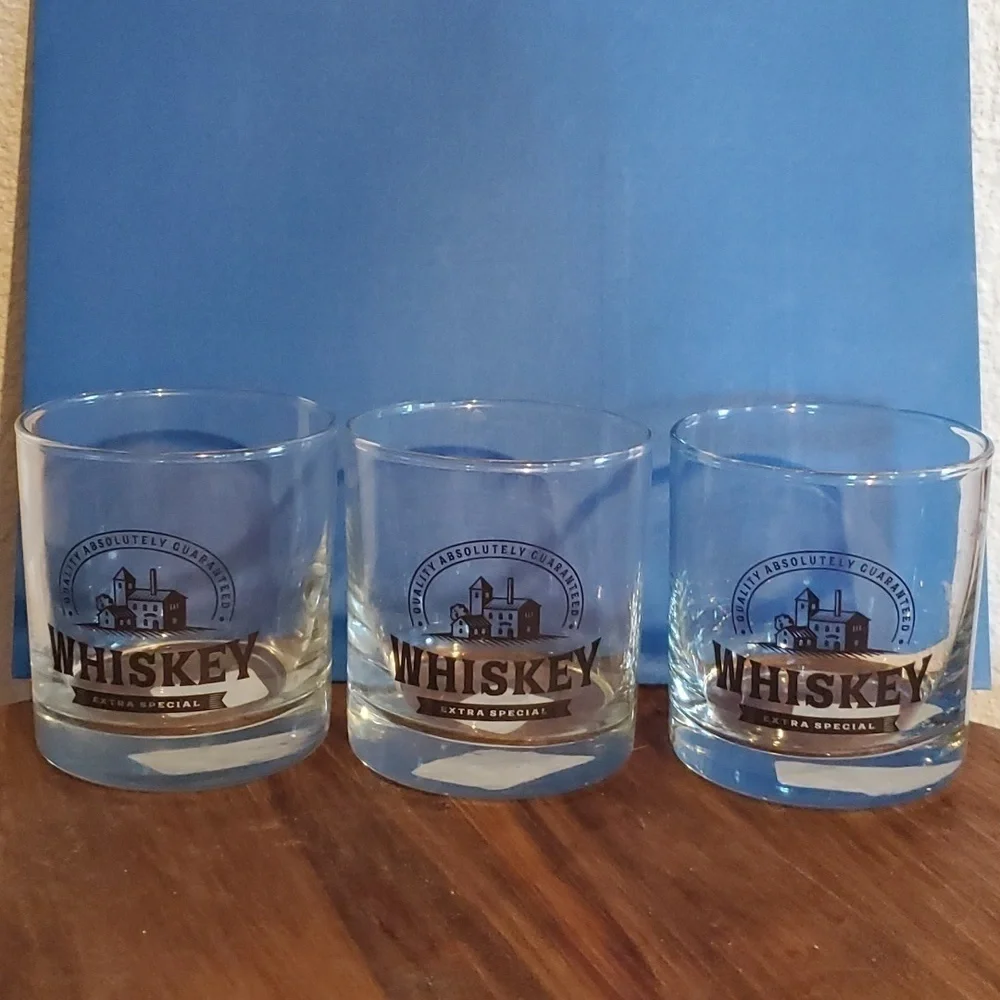 Whiskey Glasses- NEW Lot of 3 Lexington Glasses